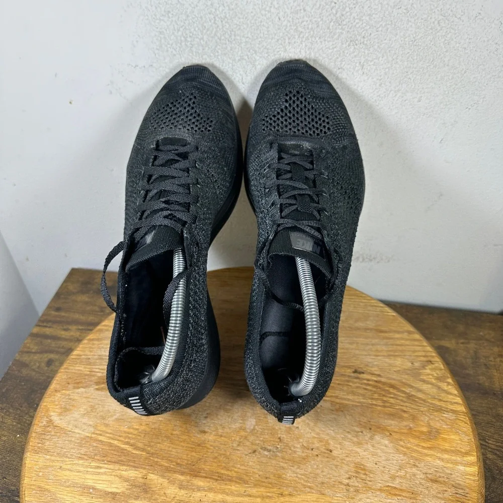 Nike Flyknit Racer Triple Black Men 11.5 Running Shoes 526628-009 Anthracite